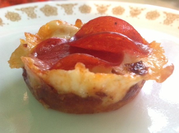 Molly Sleeved's Low Carb Mini Pizza